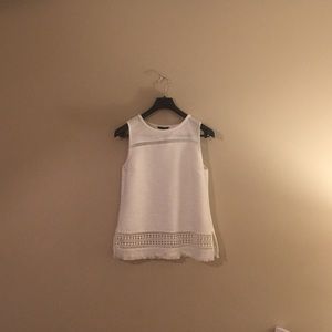 Banana Republic white top with beautiful detail!